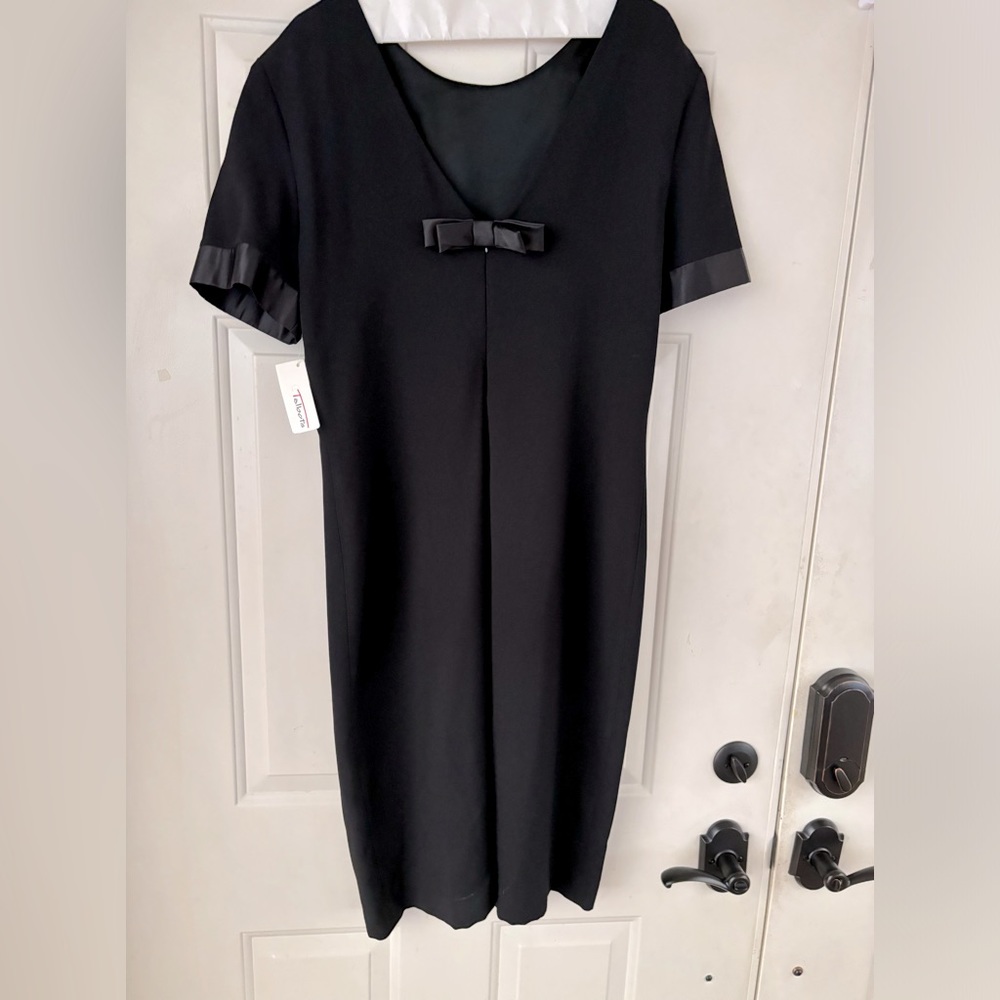 Vintage Talbots quintessential ”little black dress” (never worn) SEE BACK